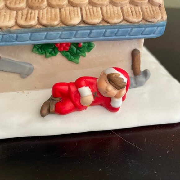 PartyLite Santa's Workshop Ceramic TeaLight Candle House Christmas Village Elves - Picture 4 of 11